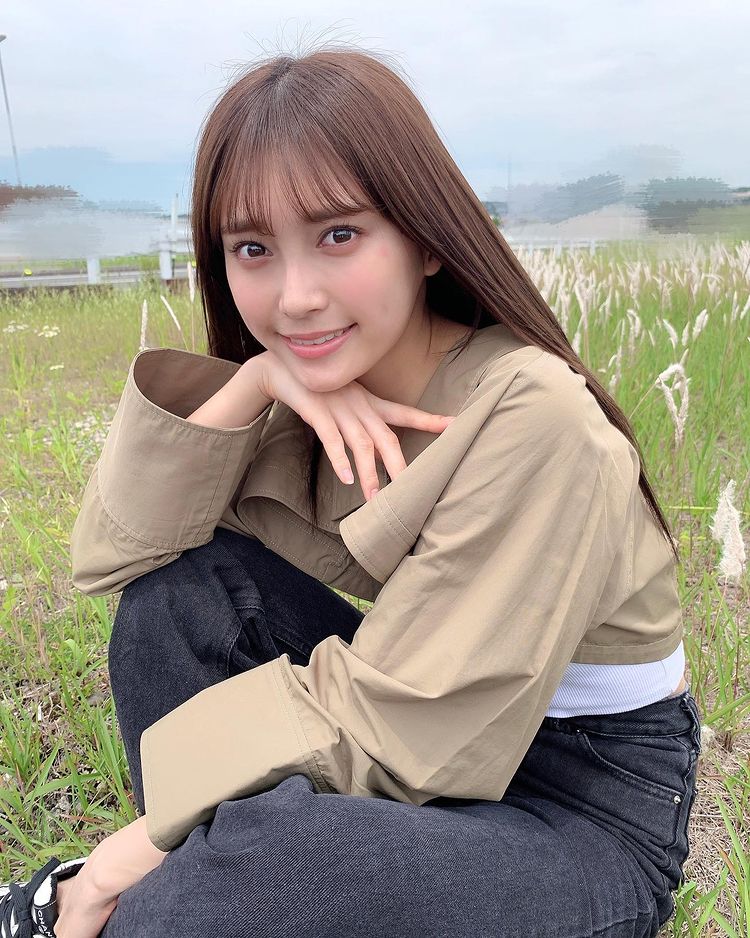 正妹前偶像《小山璃奈》写真作品欣赏 真的好漂亮身材无敌好 - 吾知舍
